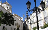 Španělsko - Španělsko - Cádiz - bílá architektura a slunce