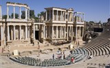 Pobytové zájezdy - Španělsko - Španělsko - Mérida - římské divadlo, 15-16 př.n.l, přestavěno za Trajána