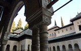 Andalusie - Španělsko - Andalusie - Granada, Alhambra, Patio de los Leones, zde bylo centrum rodinného života sultána