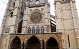 Pobytové zájezdy - Španělsko - Španělsko, Svatojakubská cesta, Léon, gotická katedrála S.Maria, zvaná Dům světla, 13.-16.století